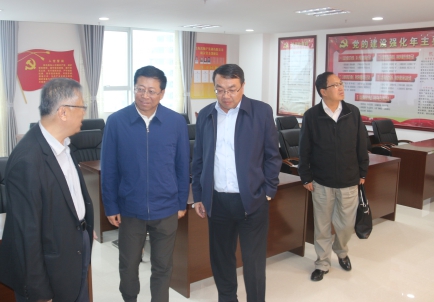 青海省副省長、省國資委黨委書記、主任王黎明，蒞臨省物產(chǎn)集團調(diào)研指導(dǎo)工作