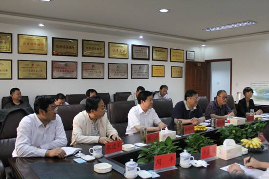 省委常委、副省長駱玉林實(shí)地考察物產(chǎn)集團(tuán)“雙百”行動重點(diǎn)項(xiàng)目