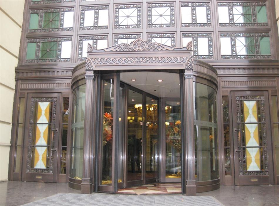 銅門設計：體現(xiàn)并映射銅文化之內(nèi)涵！(圖1)